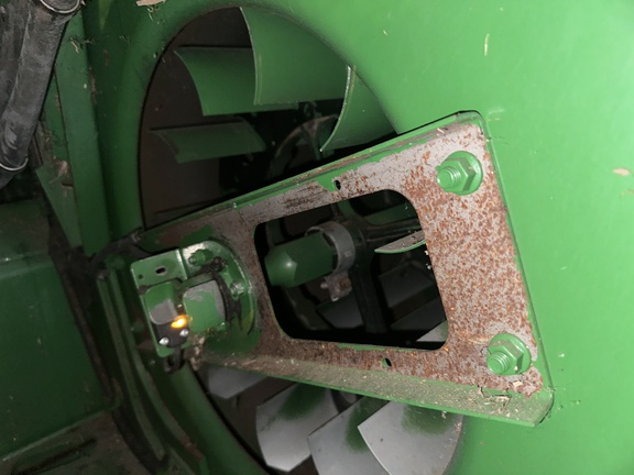 Photo of 2017 John Deere S670