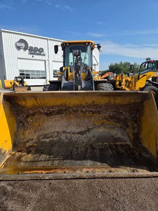 2023 John Deere 544P