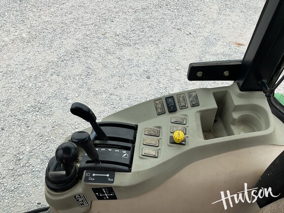 Photo of 2009 John Deere 3720