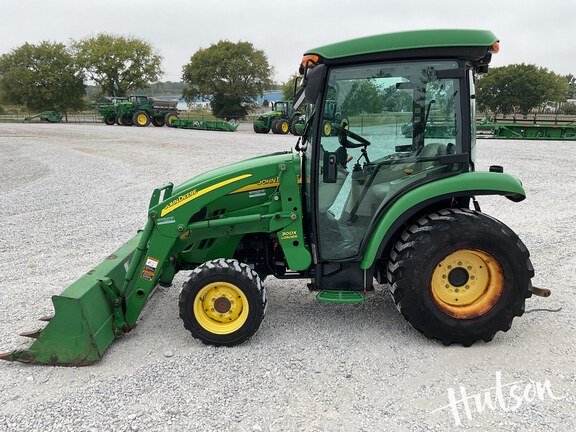 Photo of 2009 John Deere 3720