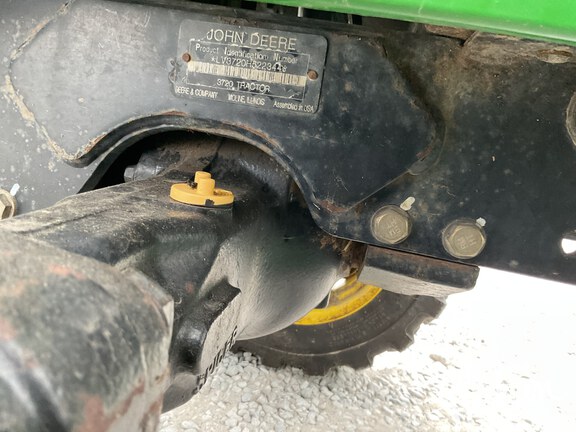 Photo of 2009 John Deere 3720