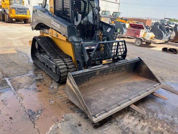 2025 John Deere 335P