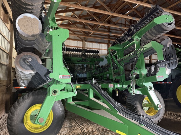 Photo of 2024 John Deere 2680H