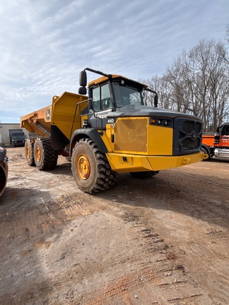 2023 John Deere 410 P