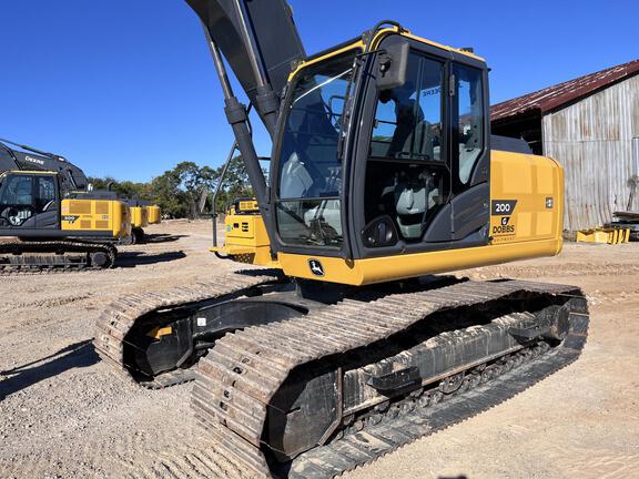 2025 John Deere 200G