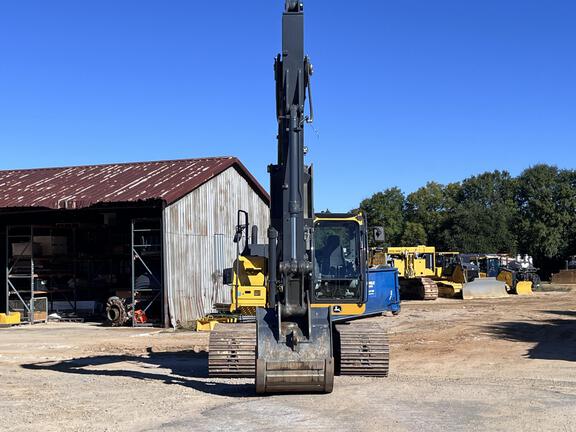 2025 John Deere 200G