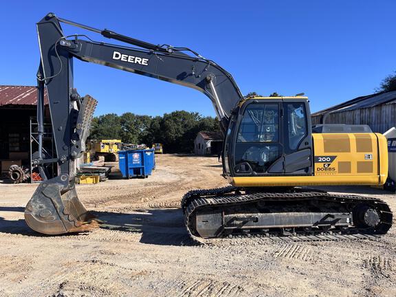 2025 John Deere 200G