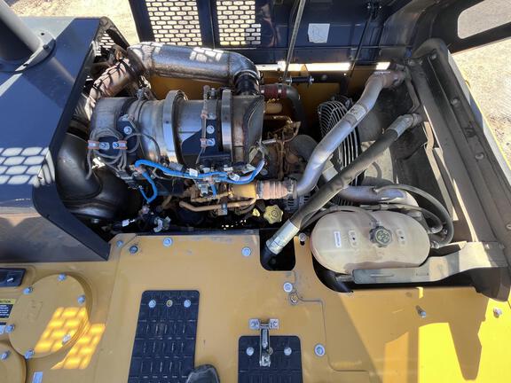 2025 John Deere 200G
