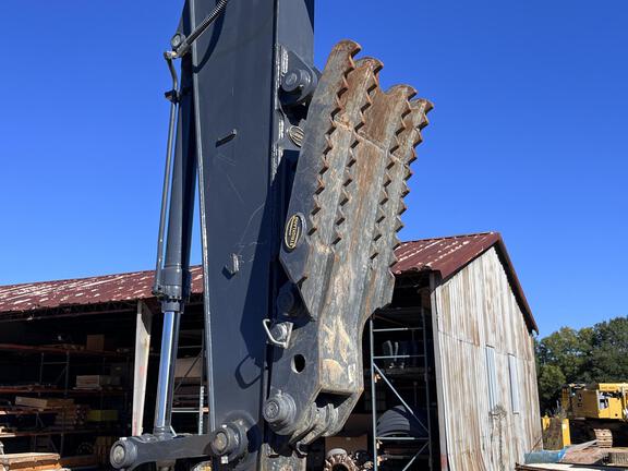 2025 John Deere 200G