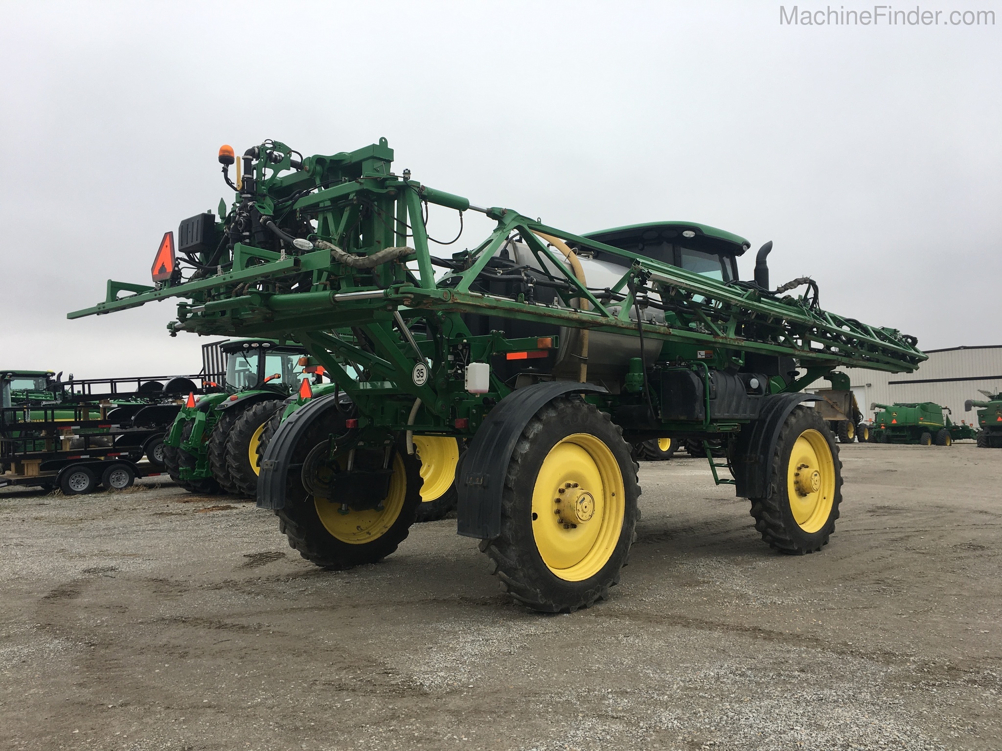 2016 John Deere R4038 Image 4
