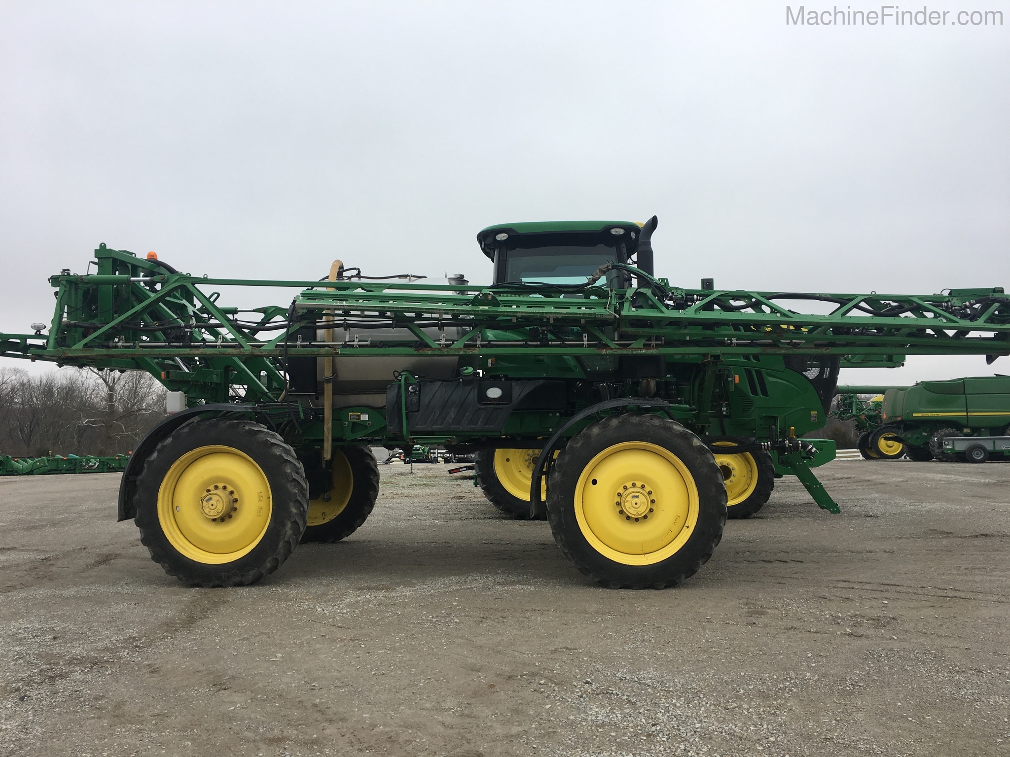 2016 John Deere R4038 Image 3
