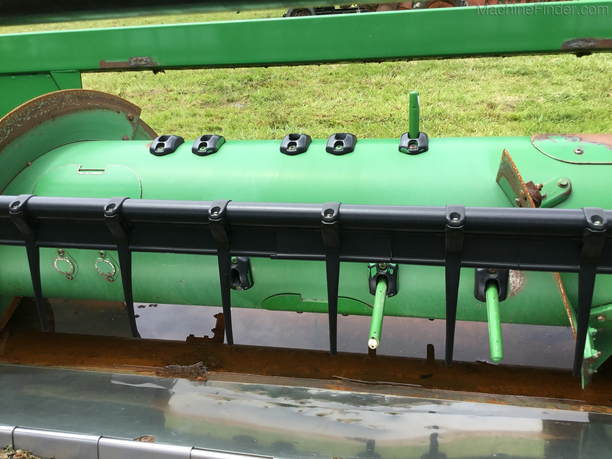 2012 John Deere 635F Image 7