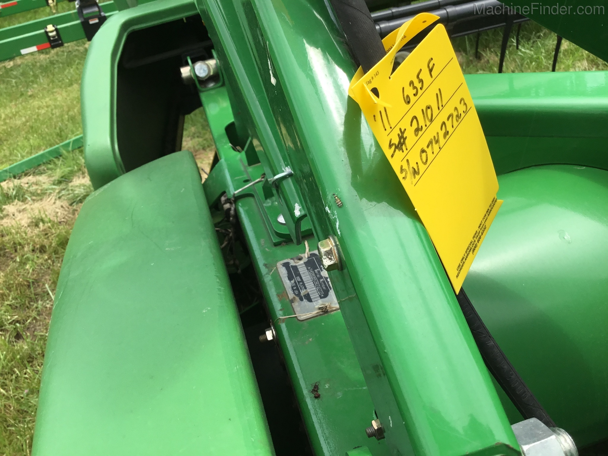 2012 John Deere 635F Image 9