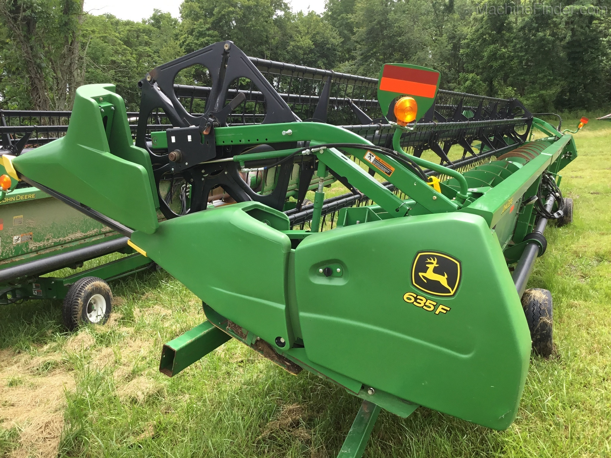 2012 John Deere 635F Image 1