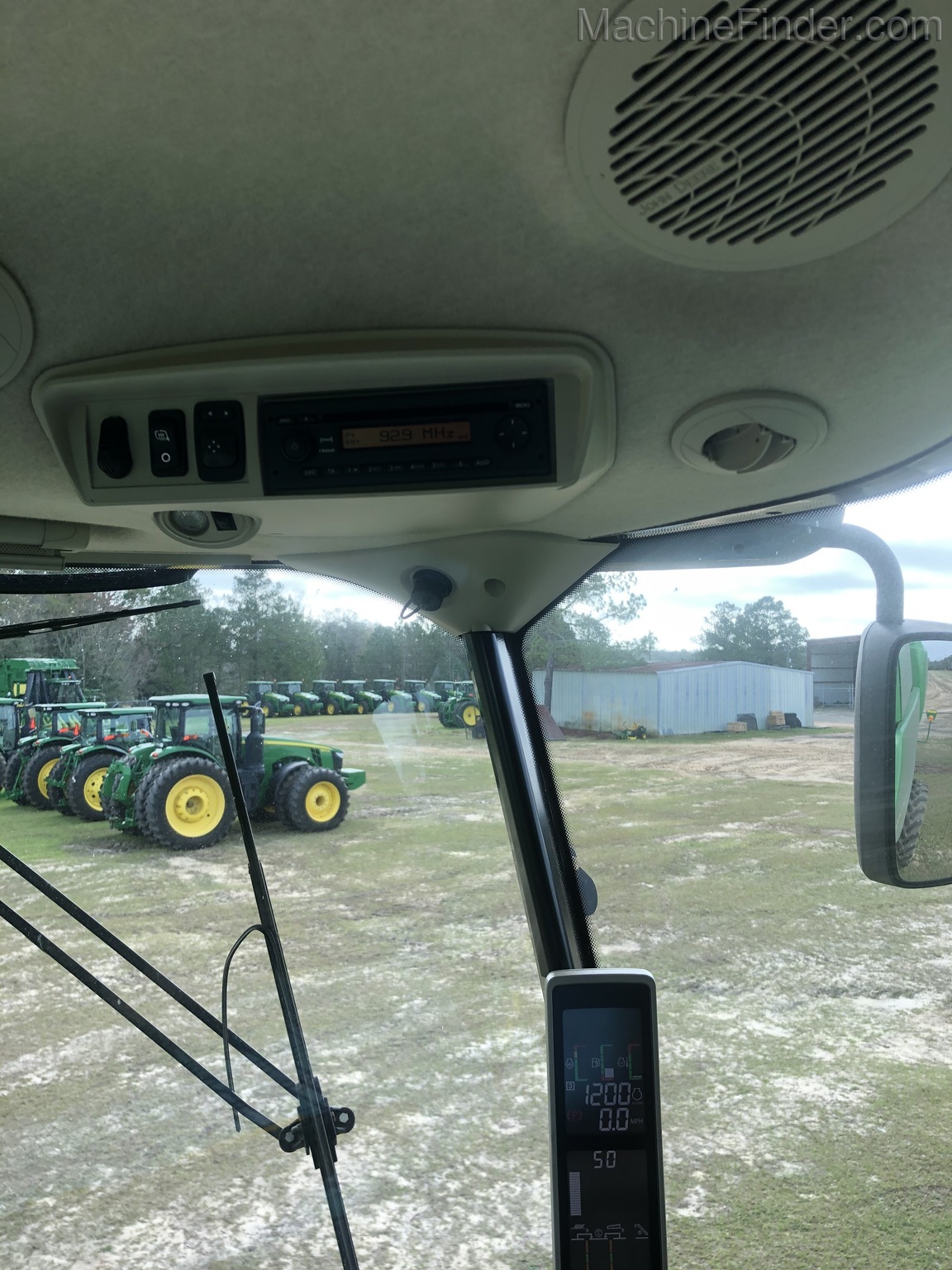 2013 John Deere S660 Image 9