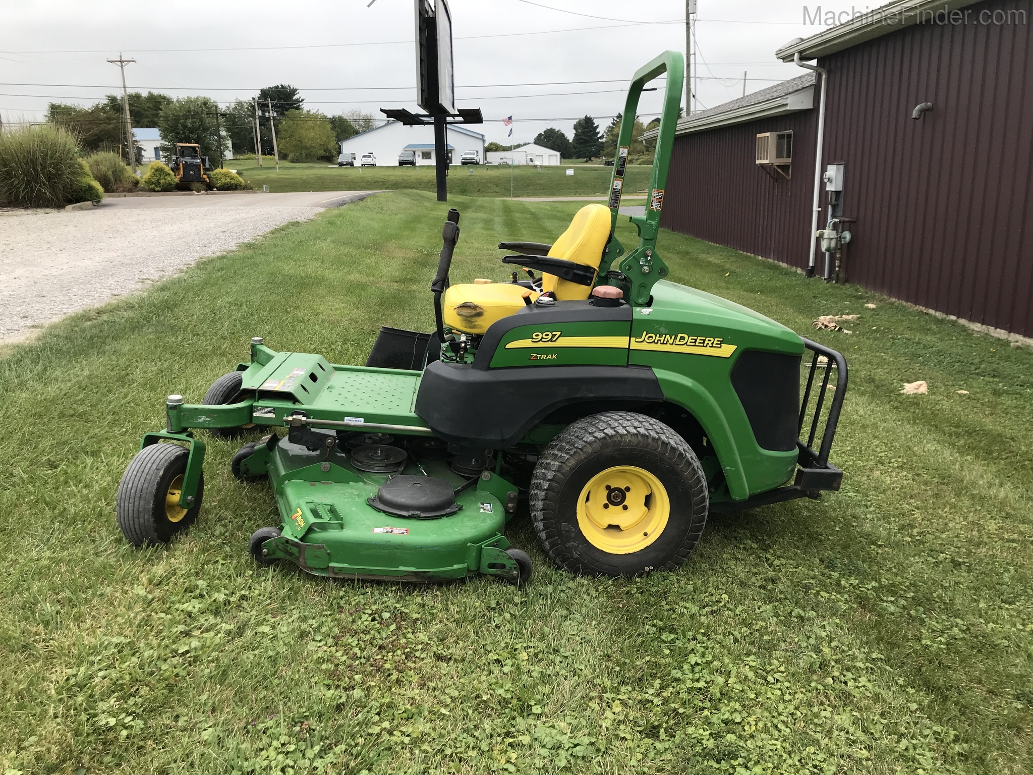 2010 John Deere 997 Image 2