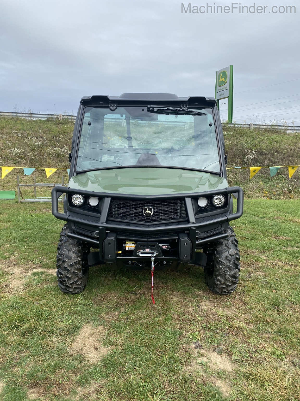 2021 John Deere 835M Image 2