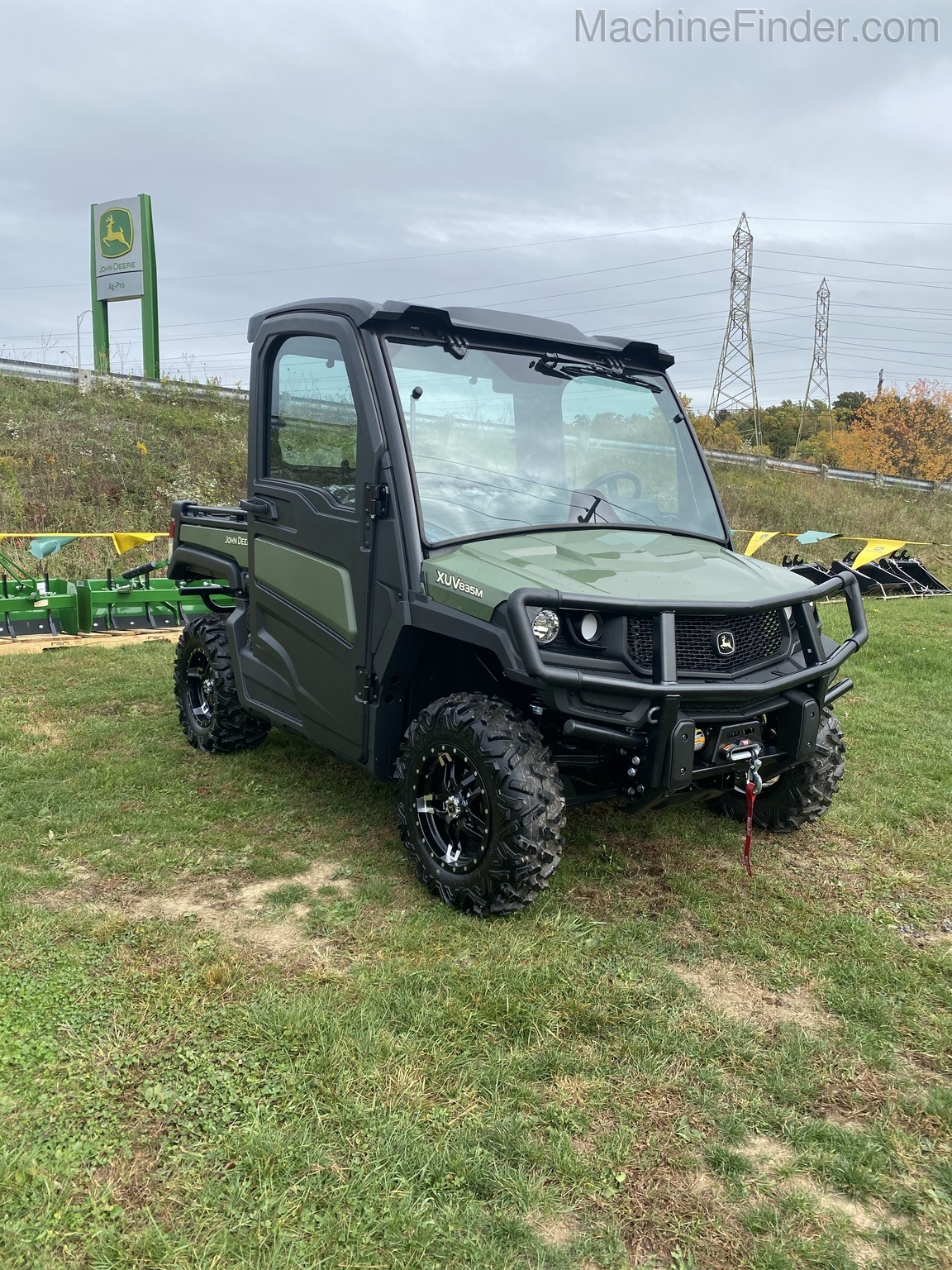 2021 John Deere 835M Image 1