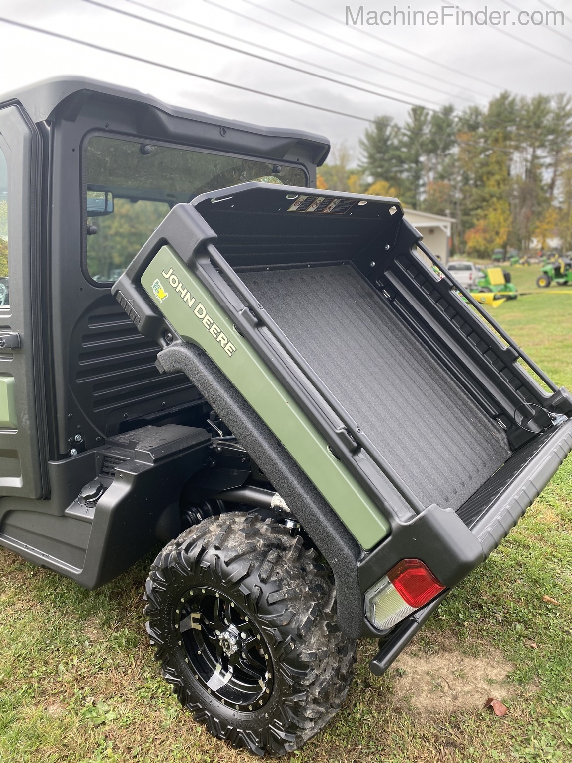 2021 John Deere 835M Image 10