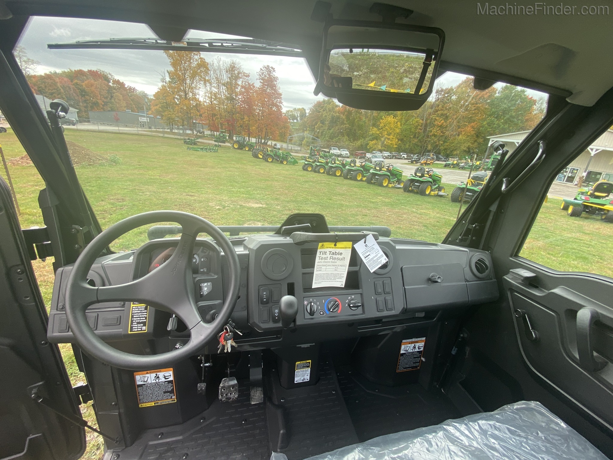 2021 John Deere 835M Image 11