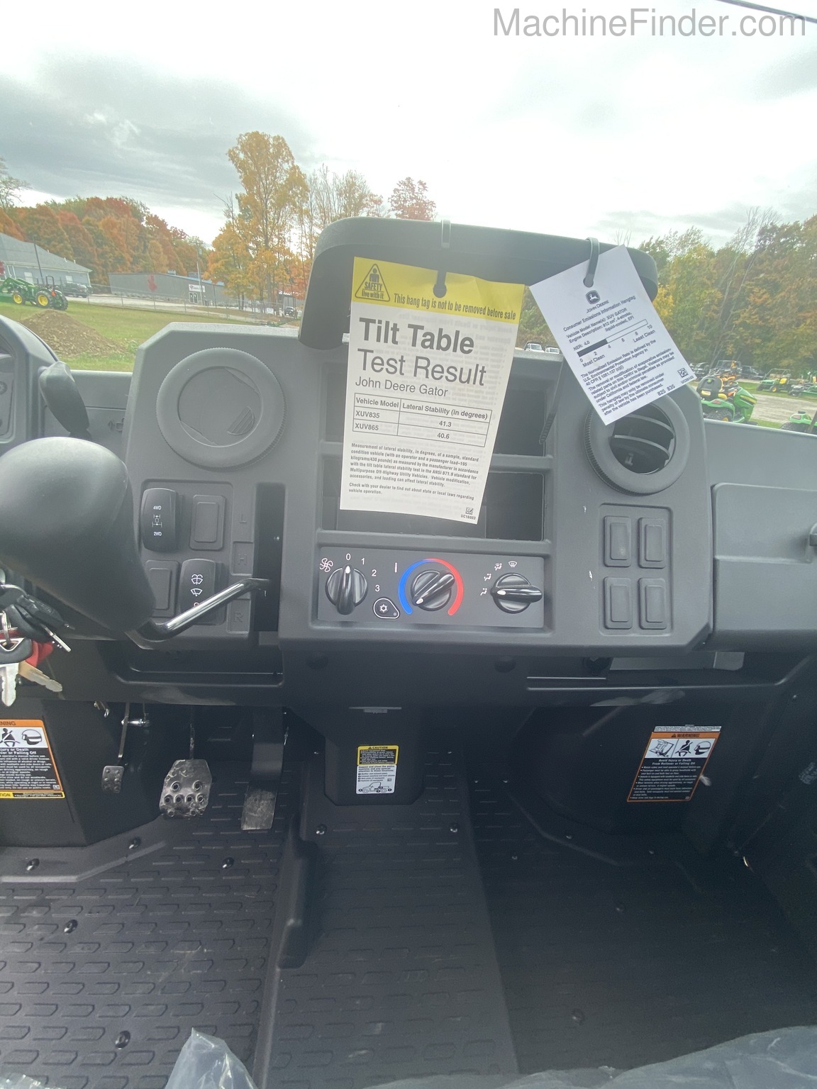 2021 John Deere 835M Image 13