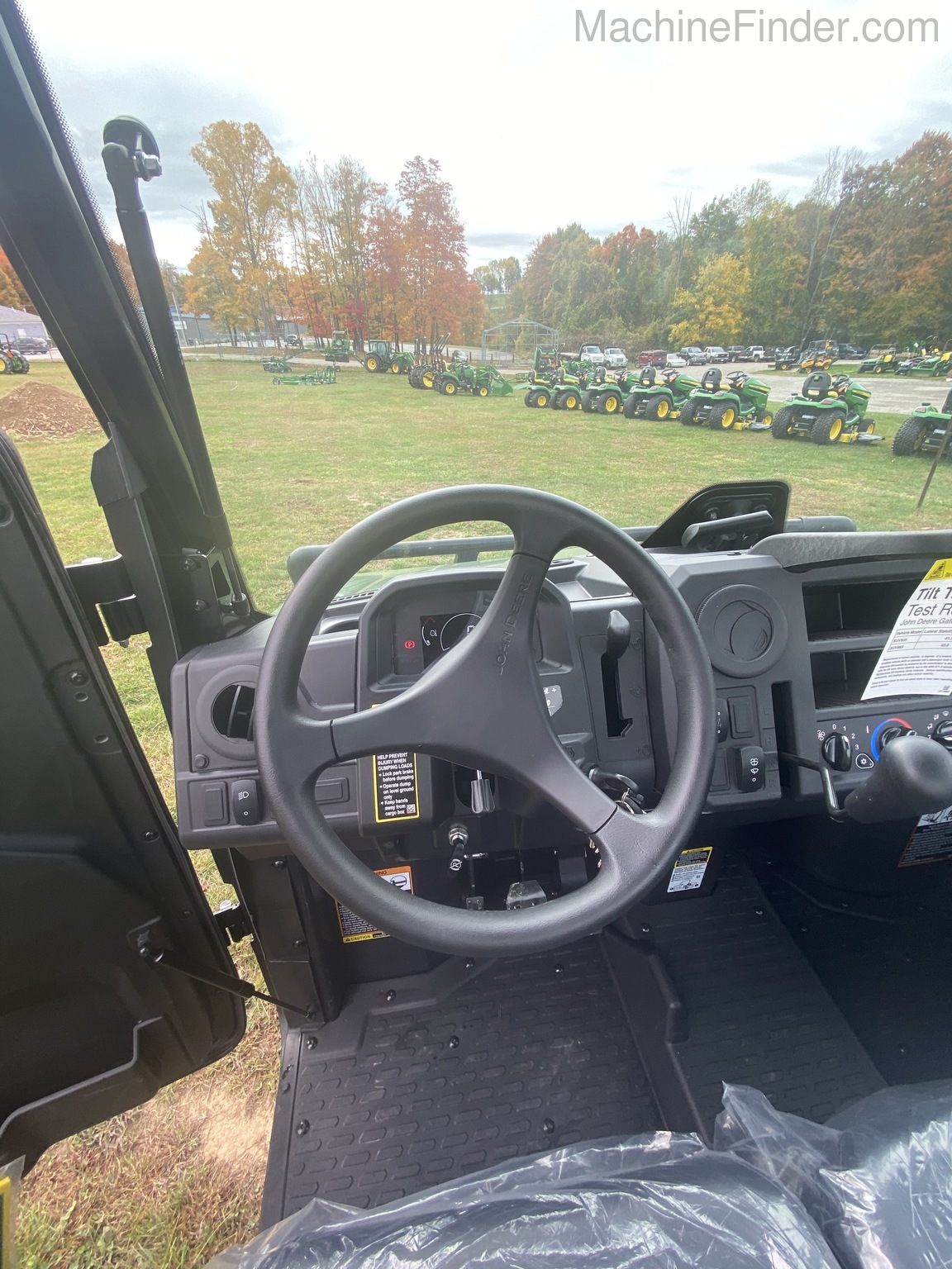 2021 John Deere 835M Image 14