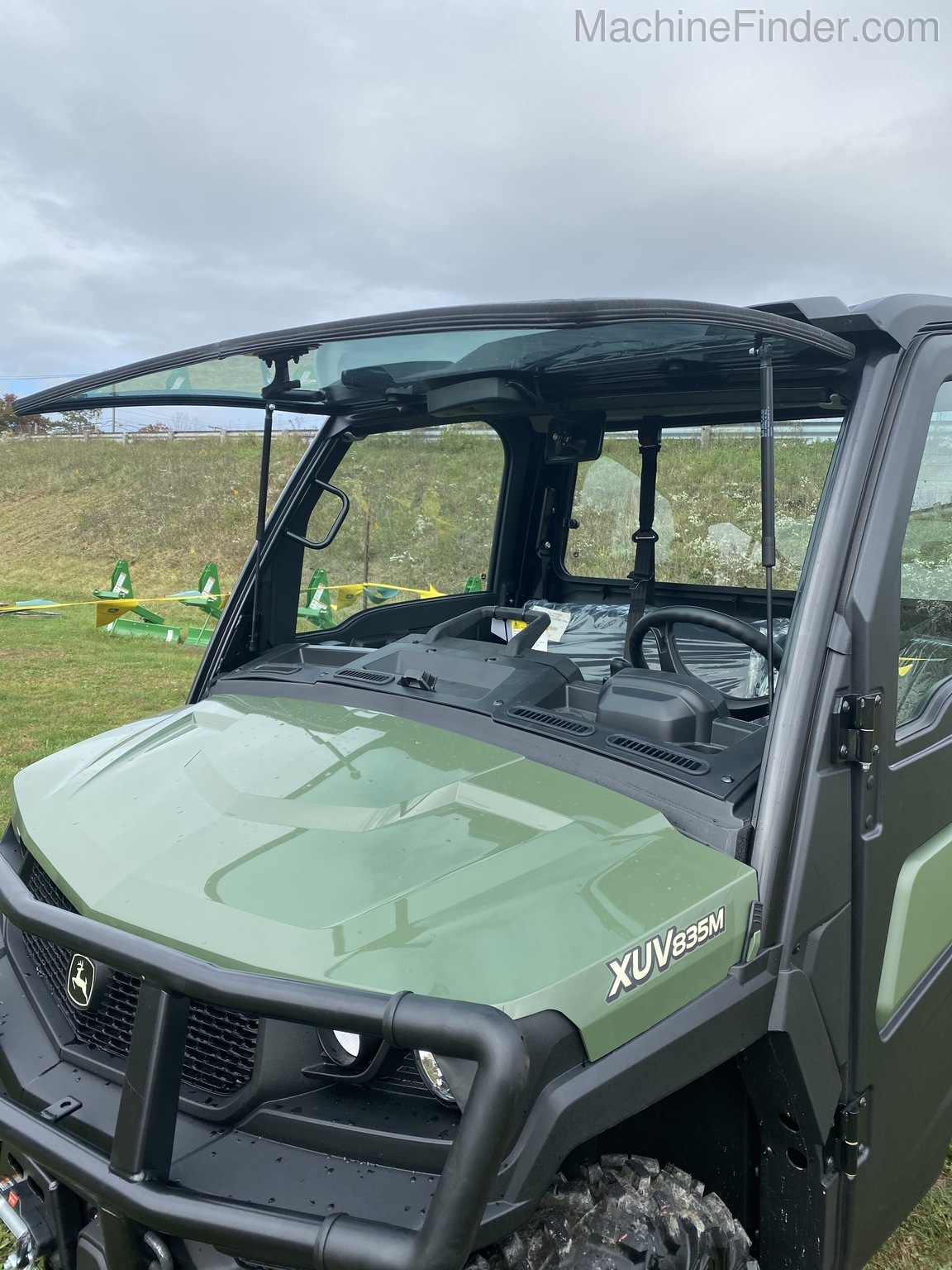 2021 John Deere 835M Image 16