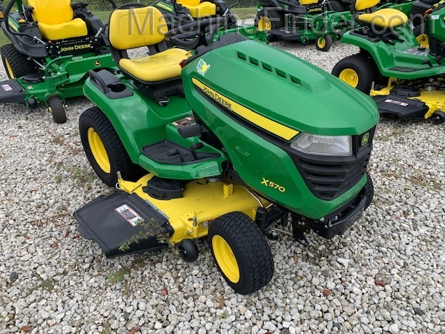 2019 John Deere X570 Image 6