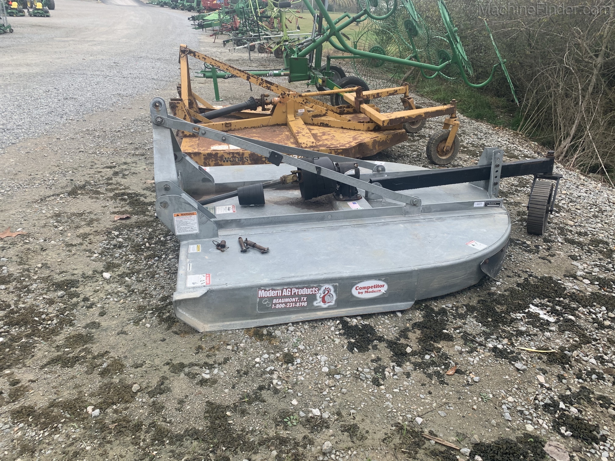 Modern Competitor Image 3