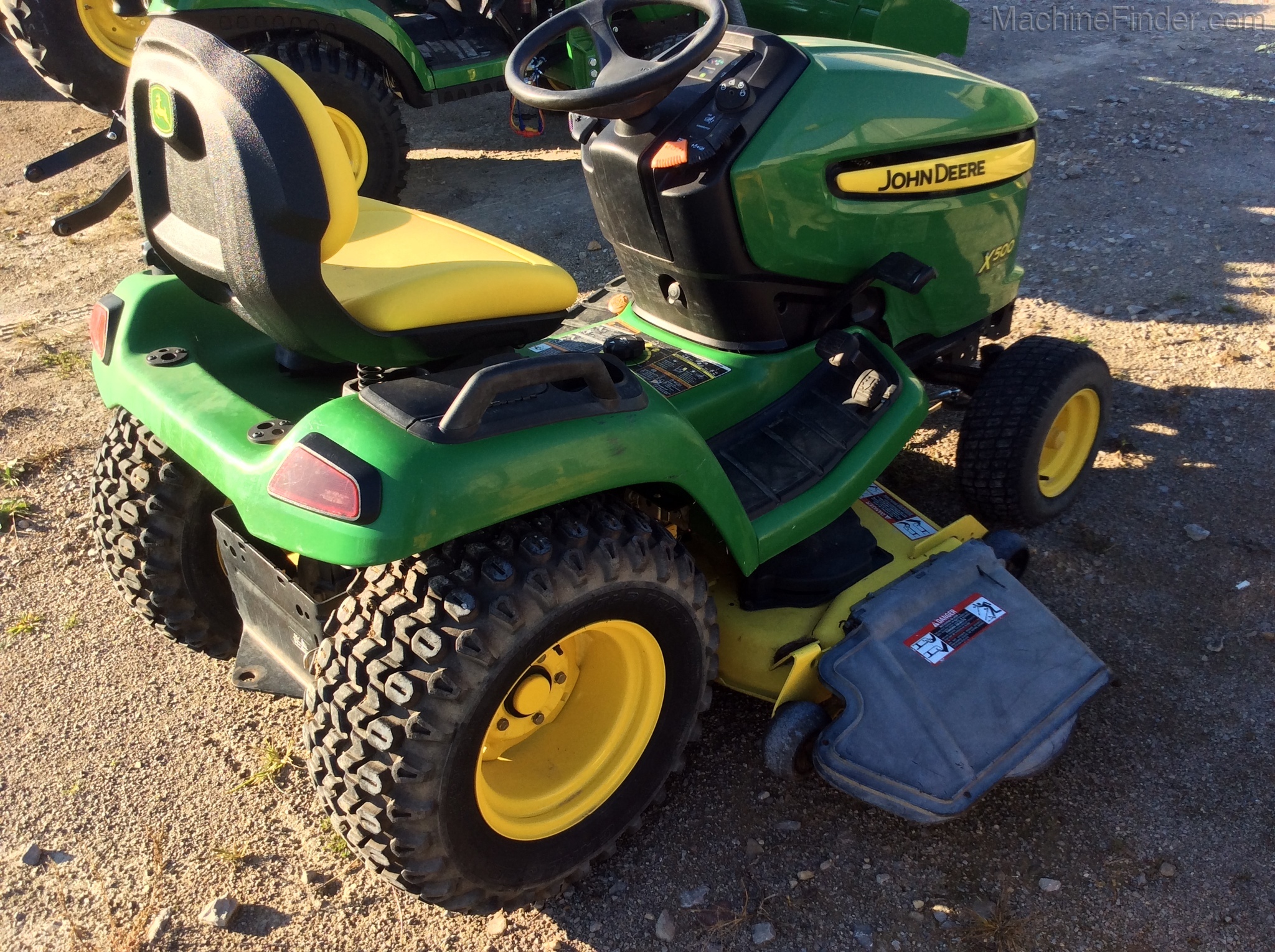 2007 John Deere X500 Image 2