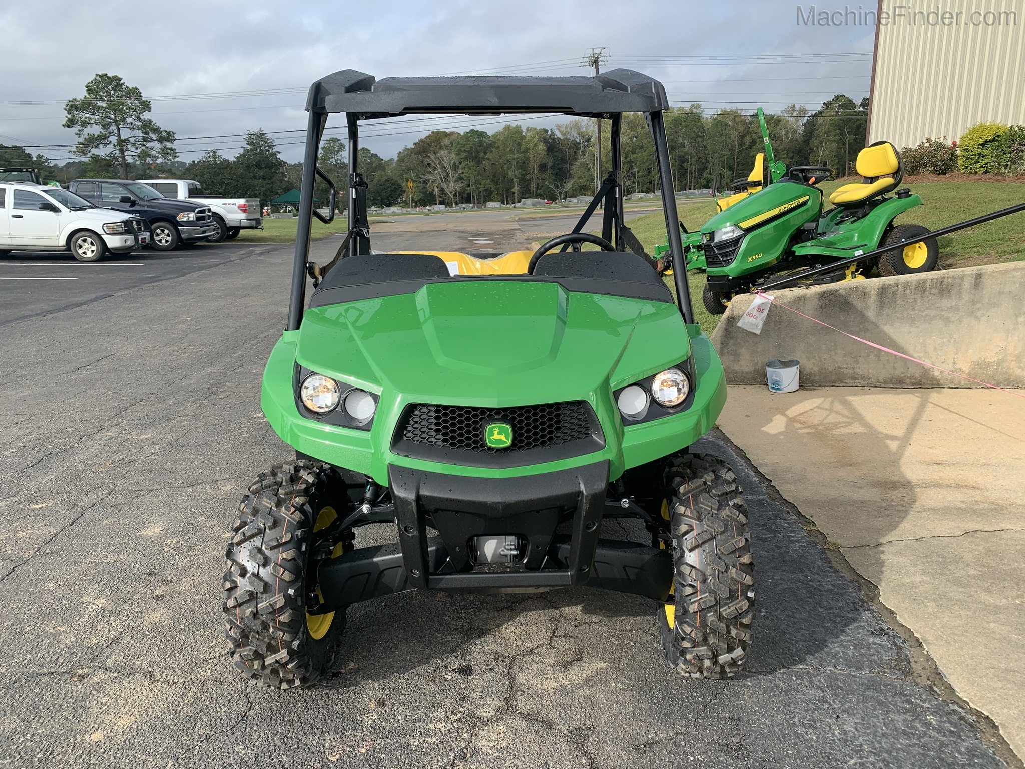 2021 John Deere XUV560E Image 3