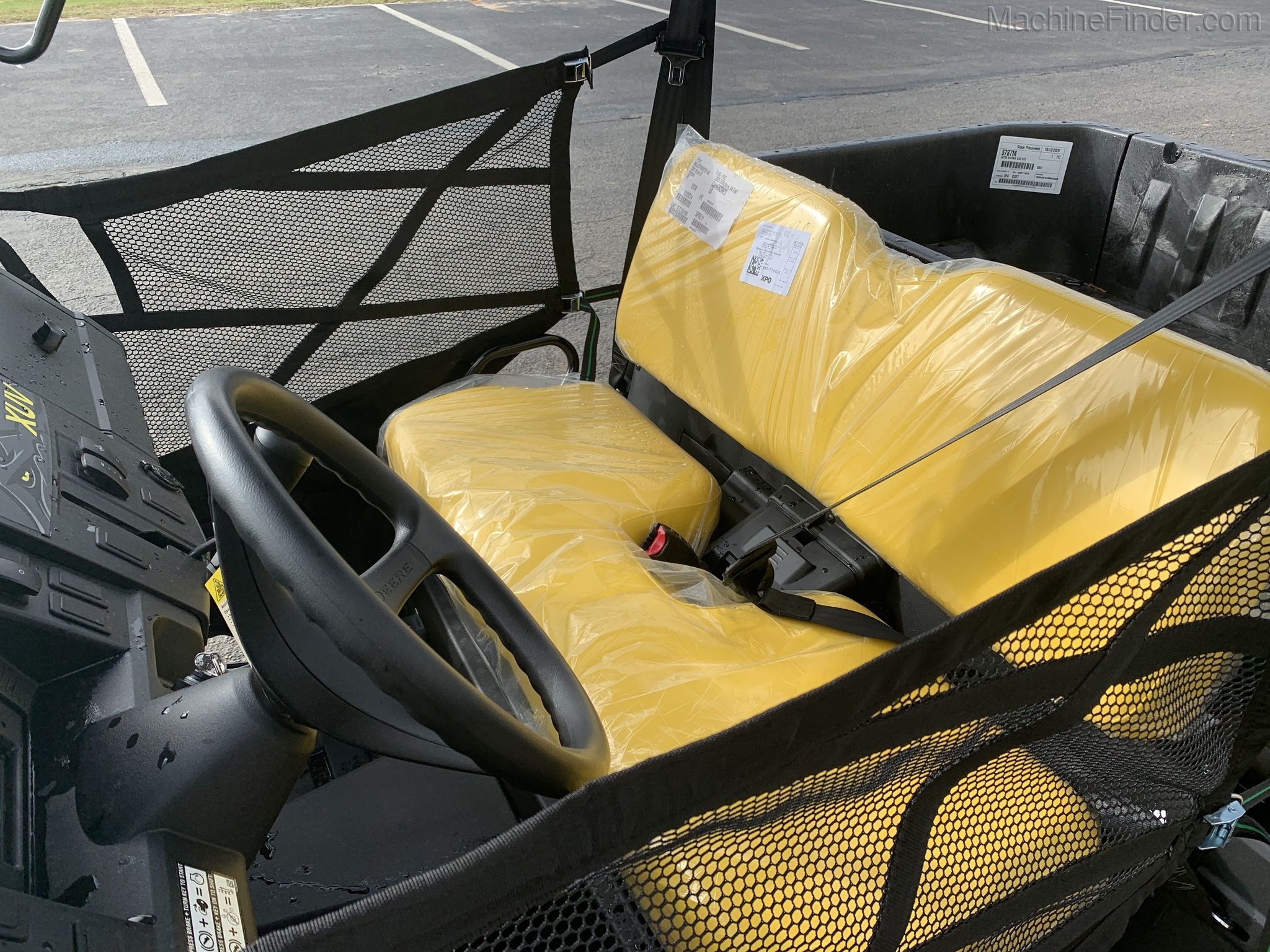 2021 John Deere XUV560E Image 10