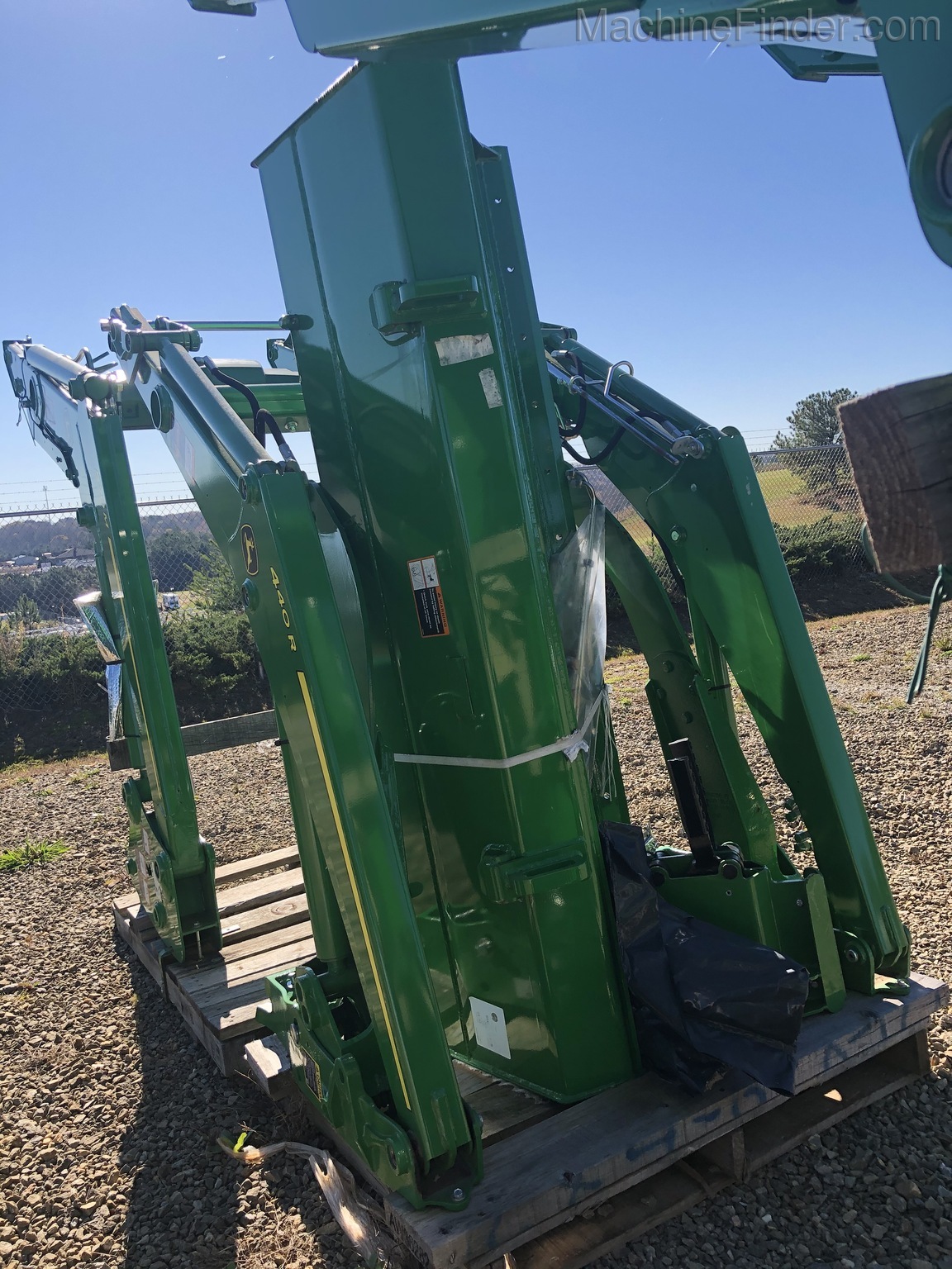 2018 John Deere 440R Image 2