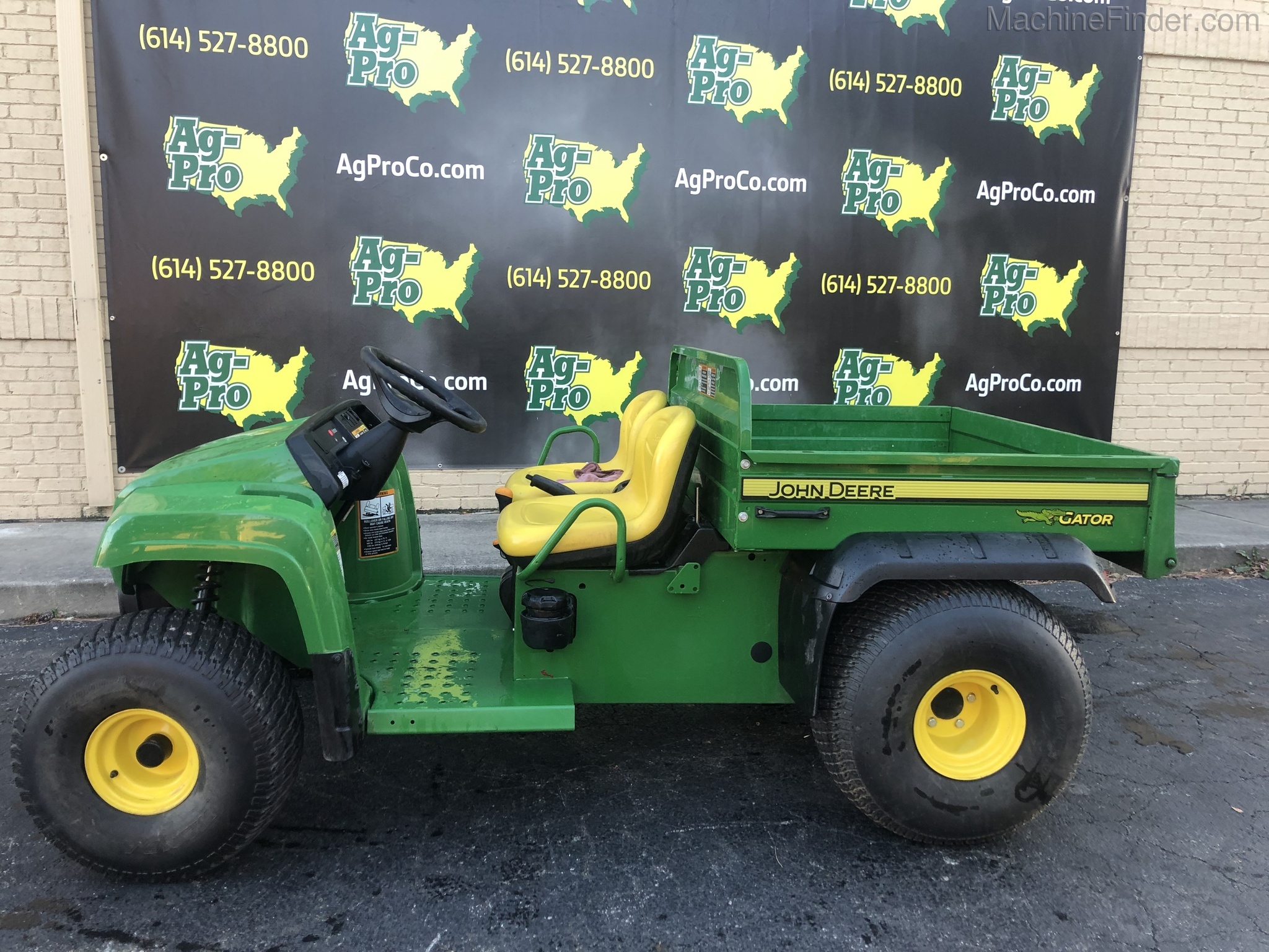 2019 John Deere TS Image 1