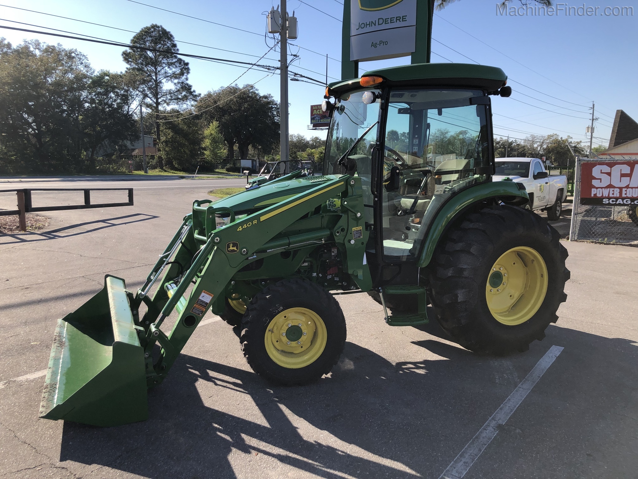 2020 John Deere 4066R Image 1