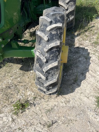 2014 John Deere 5055E Image 2