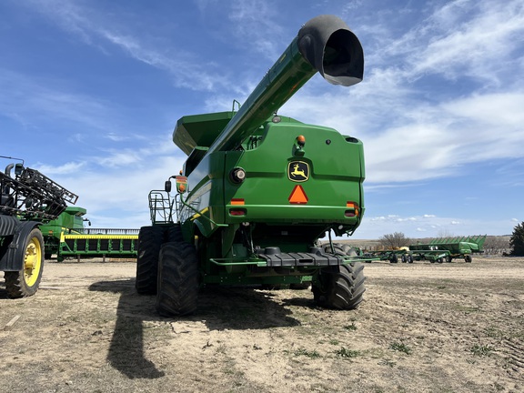 2012 John Deere S680 (4th thumbnail)