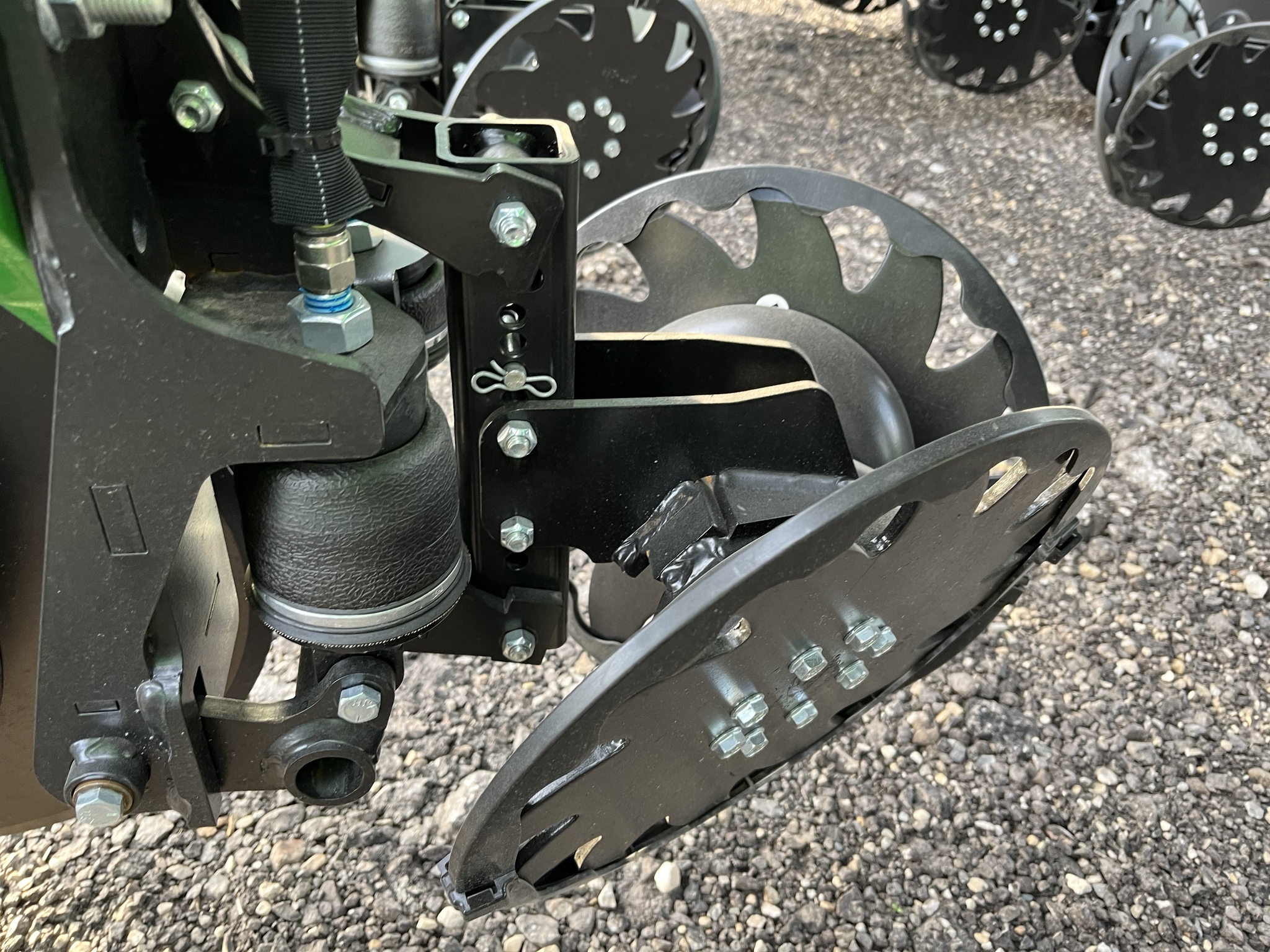 2023 John Deere 1775NT Image 4