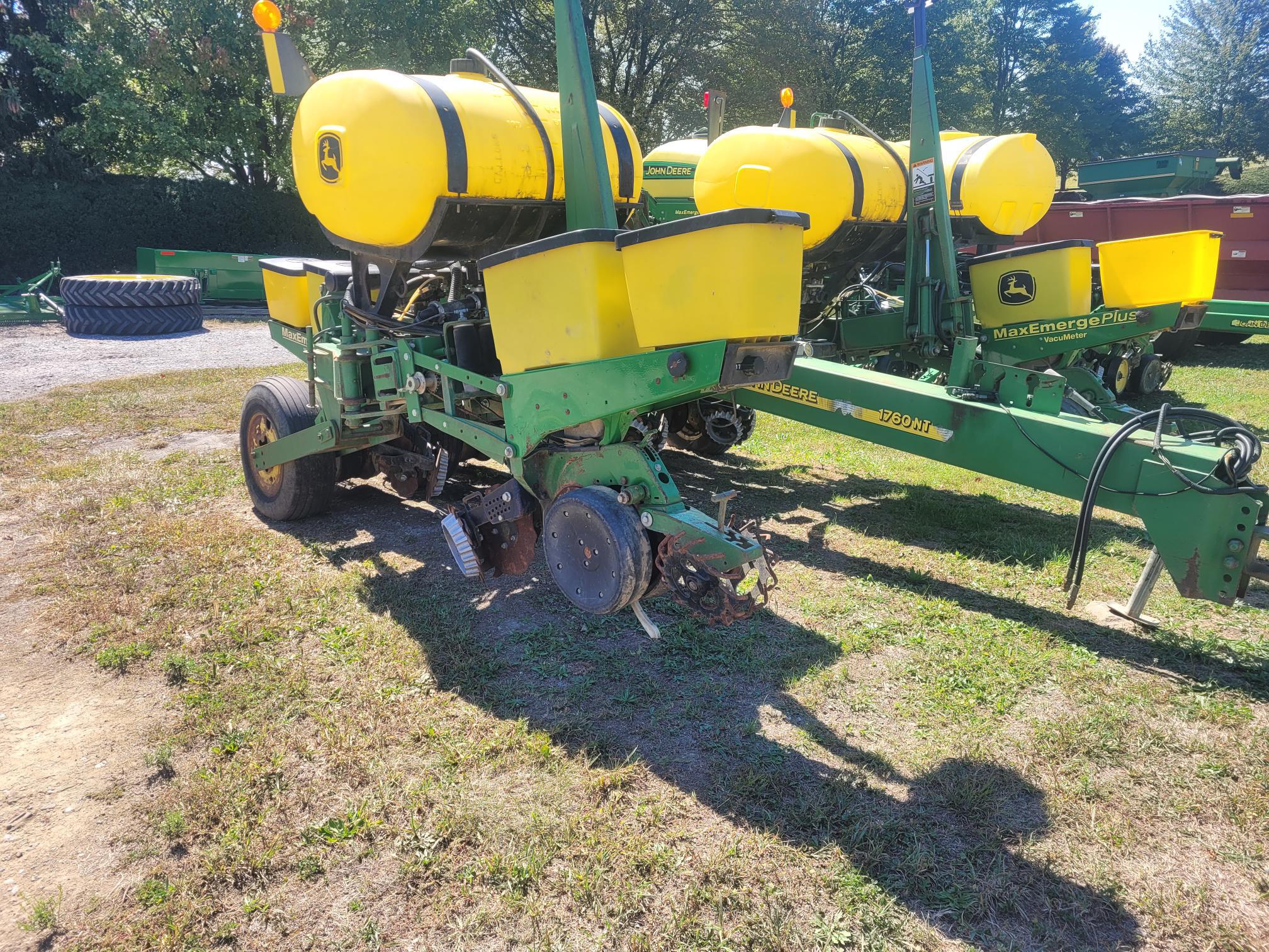 2001 John Deere 1760NT Image 3