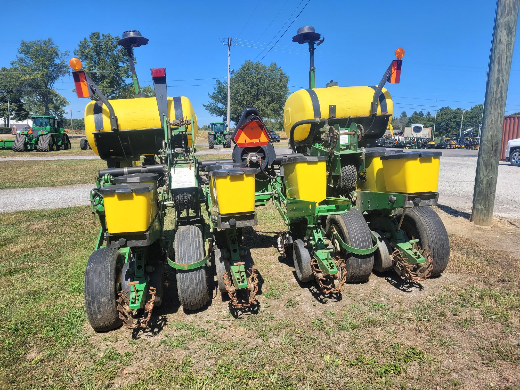 2001 John Deere 1760NT Image 4