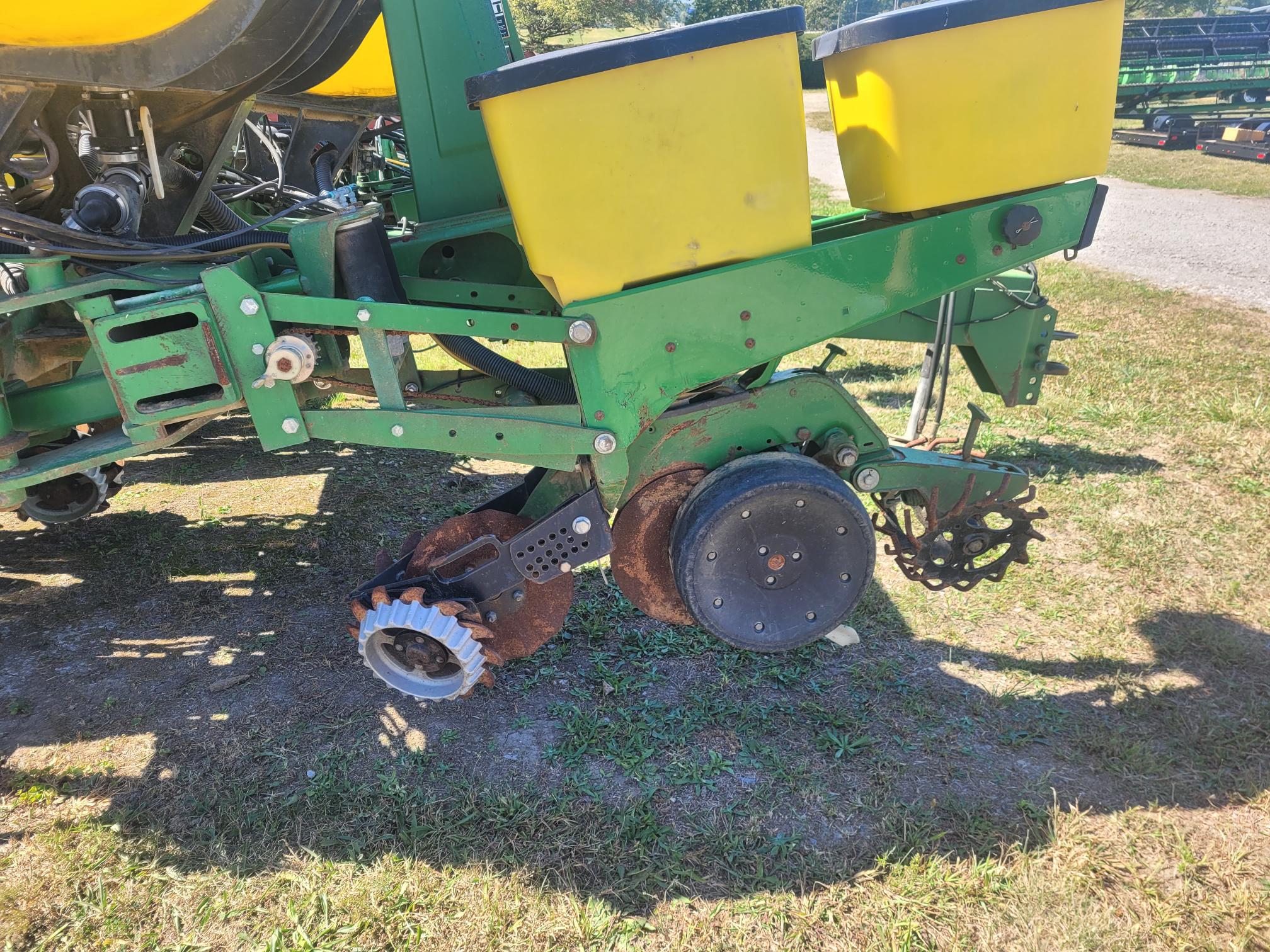 2001 John Deere 1760NT Image 6