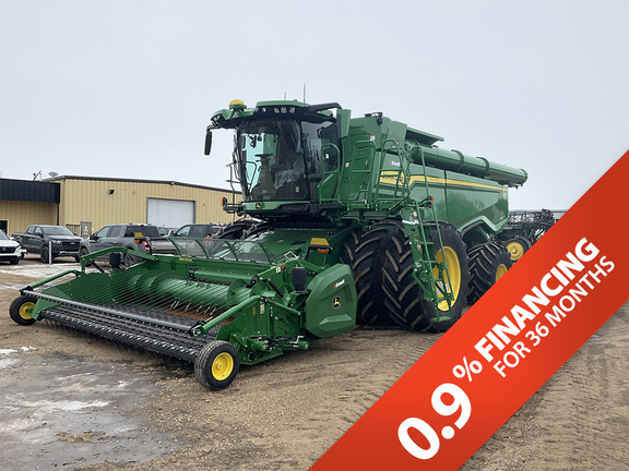 Photo of a 2022 John Deere X9 1100