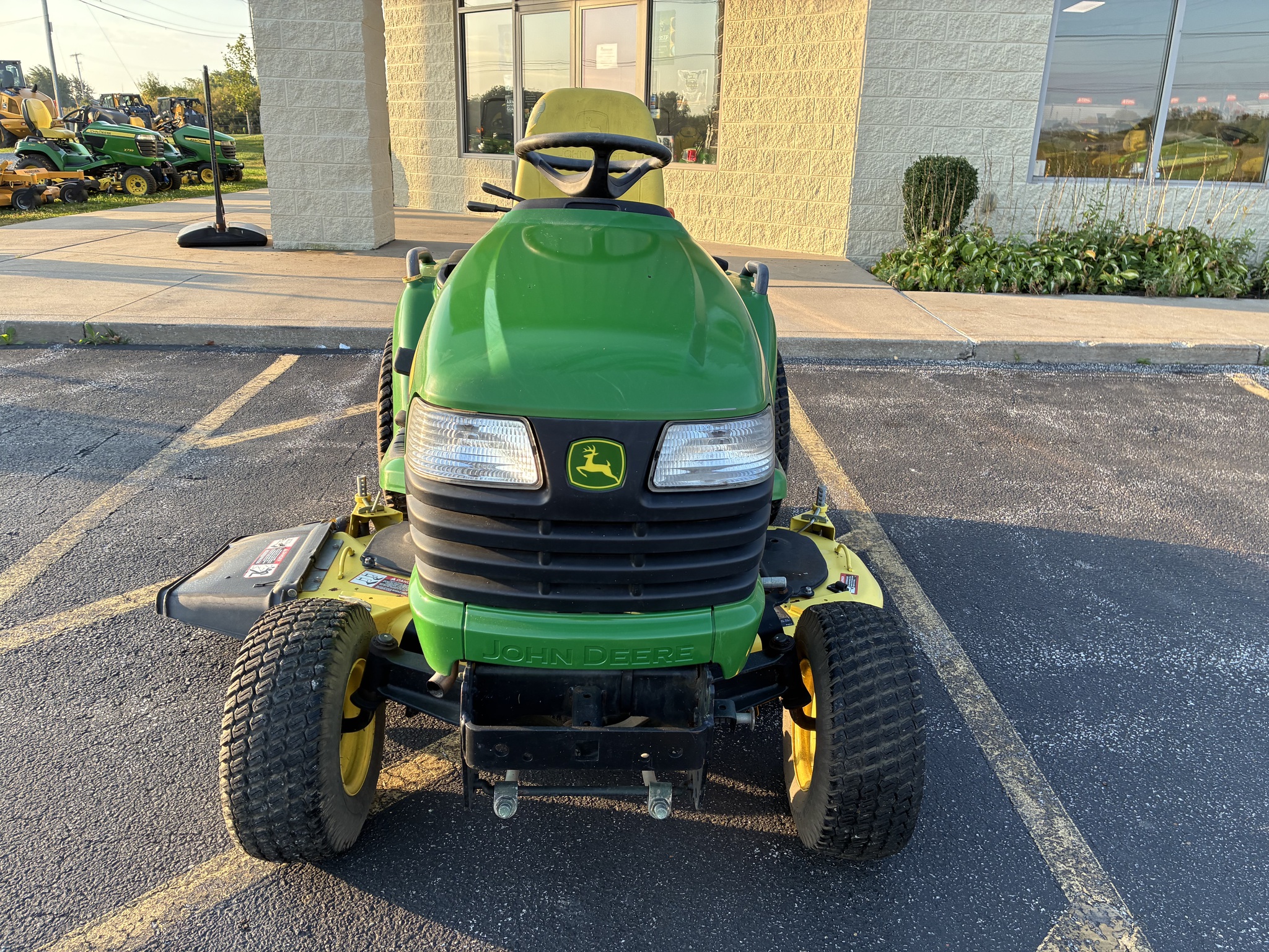2006 John Deere X724 Image 8