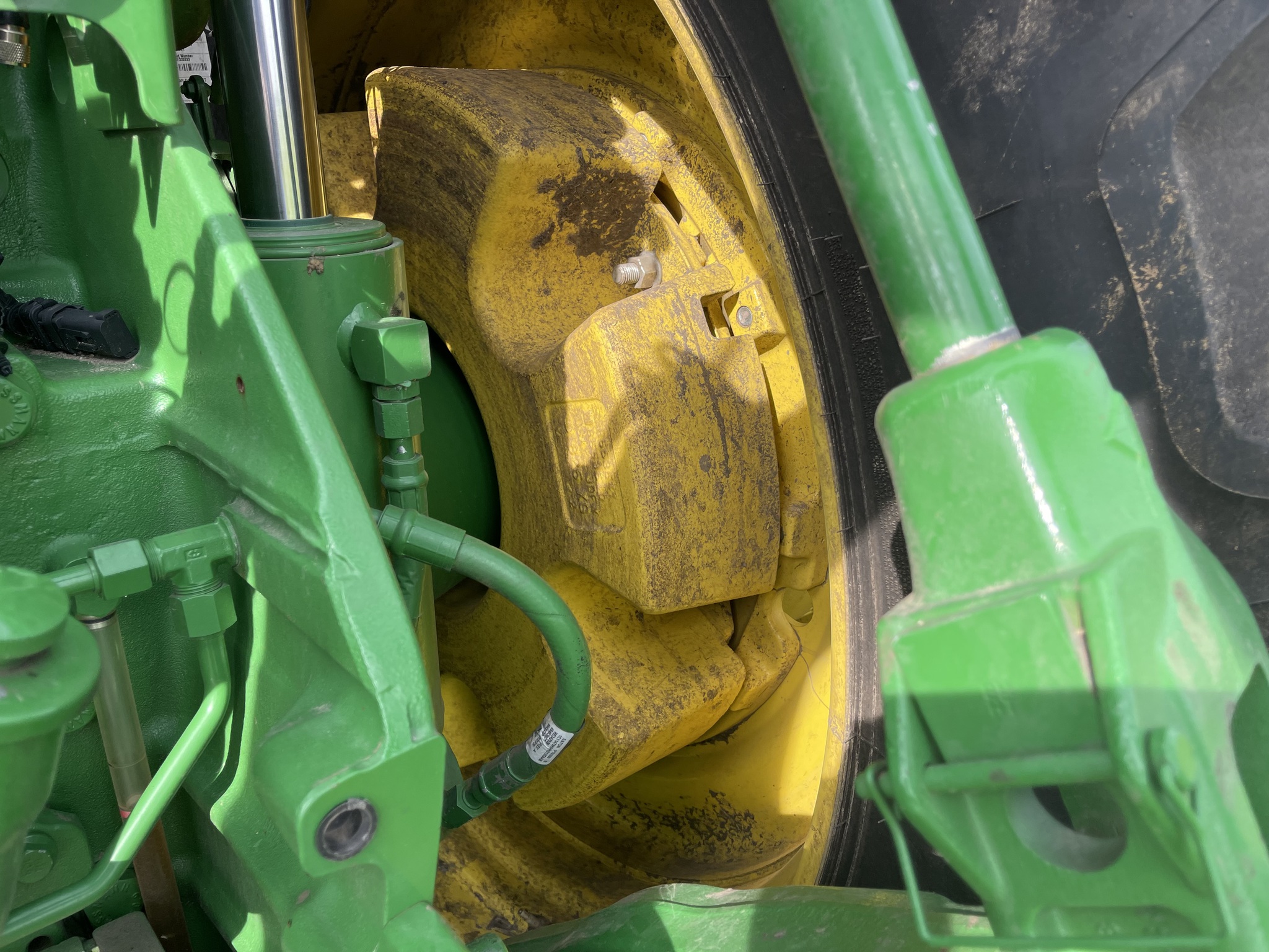 2020 John Deere 8370R at Heritage Tractor in Roanoke, IL