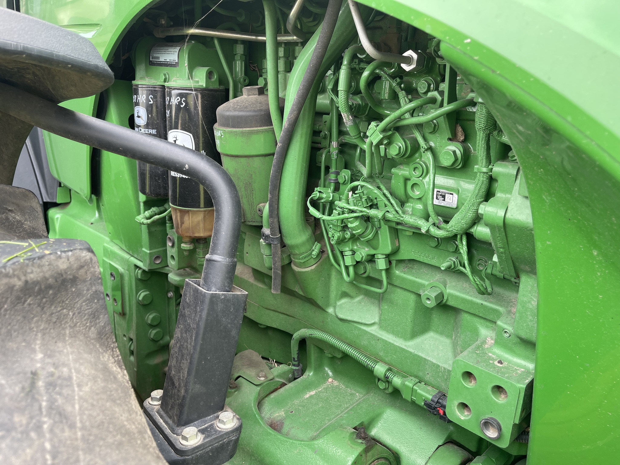  2020 John Deere 8370R at Heritage Tractor in Roanoke, IL
