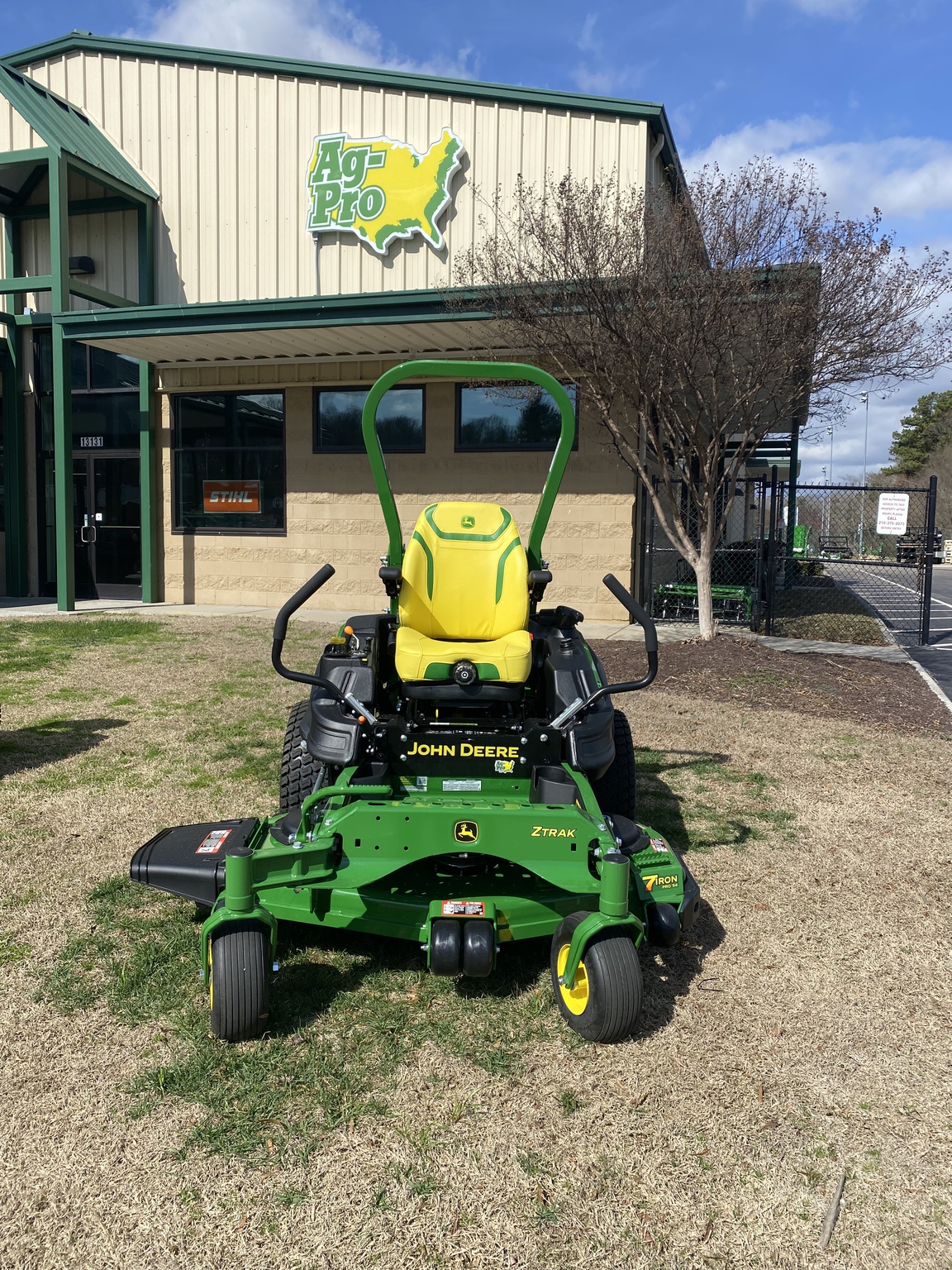 2024 John Deere Z920M Image 1