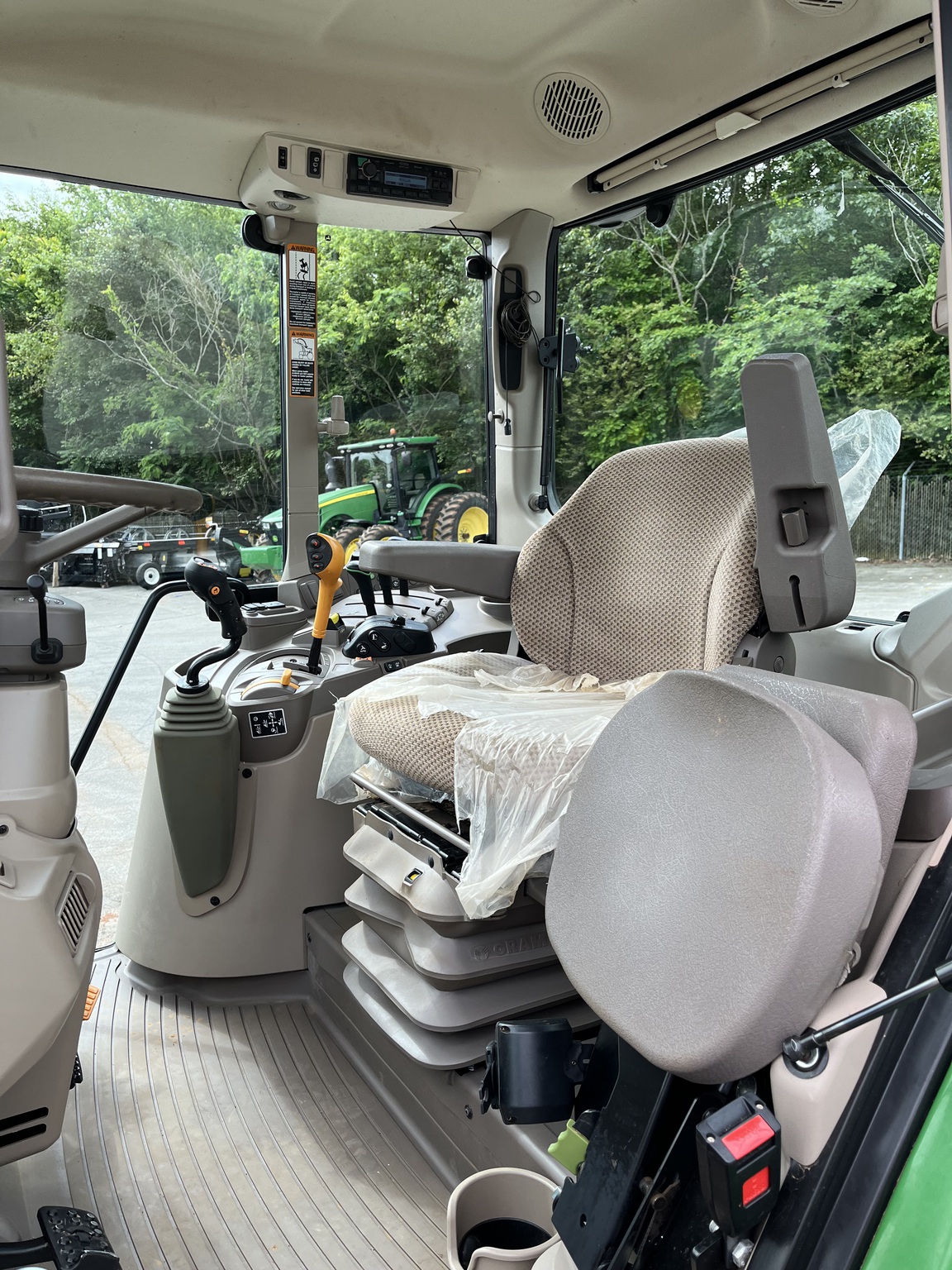 2023 John Deere 6130M Image 10