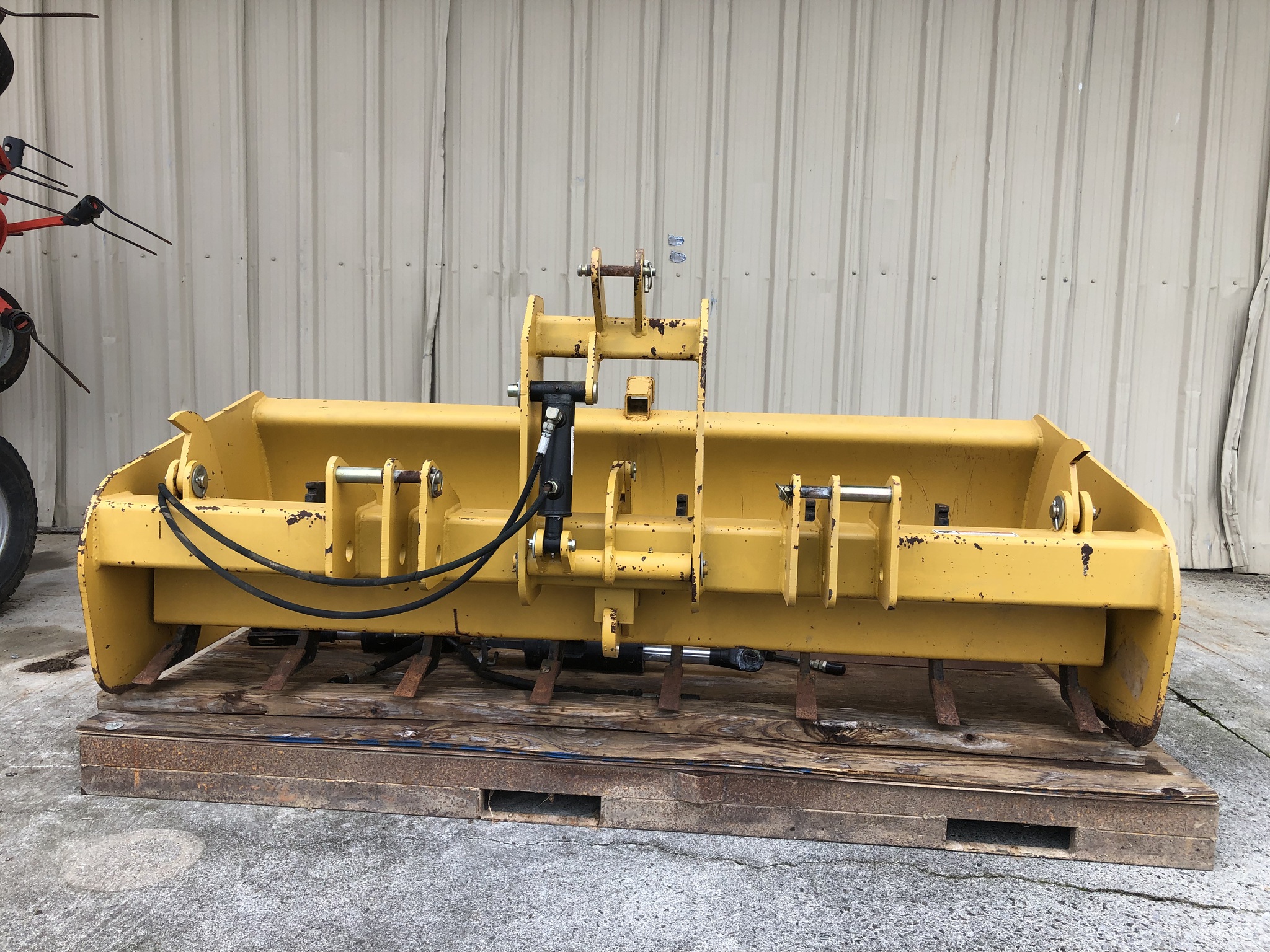 Frontier BB4278H W/TOP & TILT Image 2