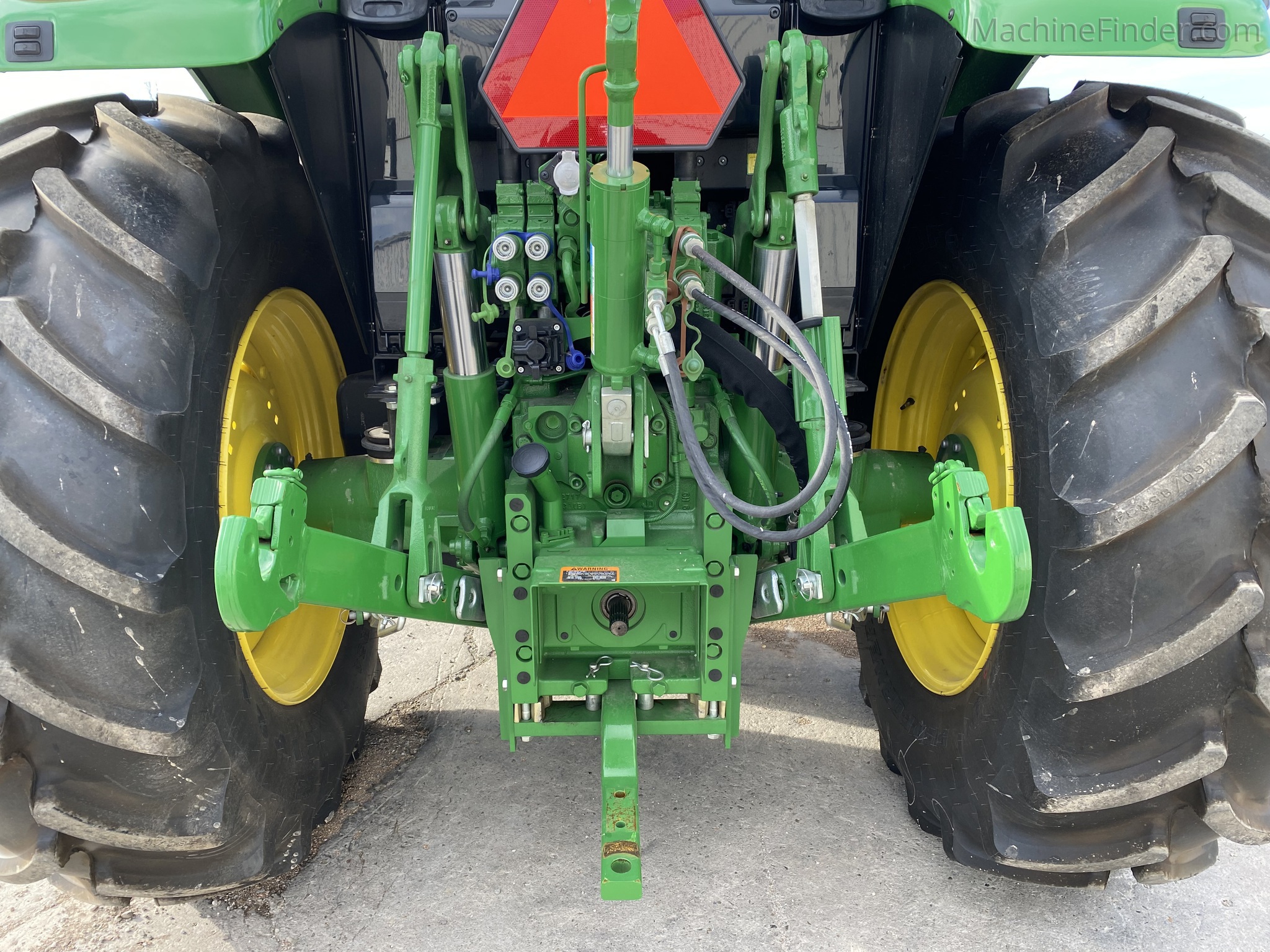 2024 John Deere 6110M Image 4