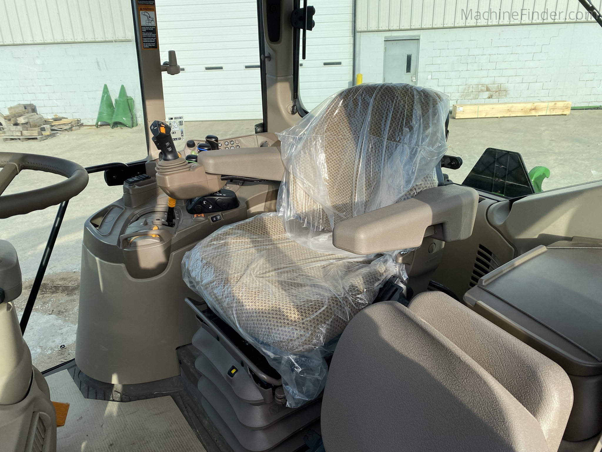 2024 John Deere 6110M Image 6